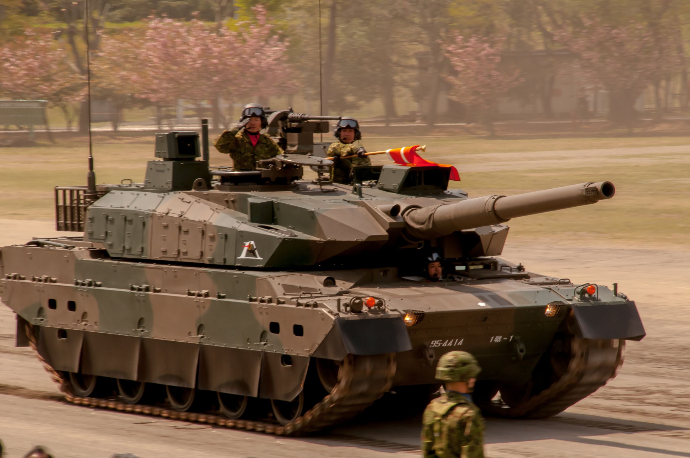 ウェポン・フロントライン 陸上自衛隊 最新鋭戦車!  陸戦の王者たち [Blu-ray] lok26k6 Amazon.co.jp: ウェポン・フロントライン 陸上自衛隊 最新鋭戦車! 陸戦