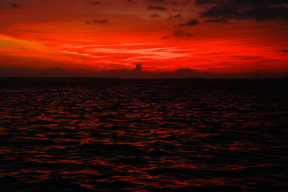 血の海 自然 風景 空 雲 Ganref