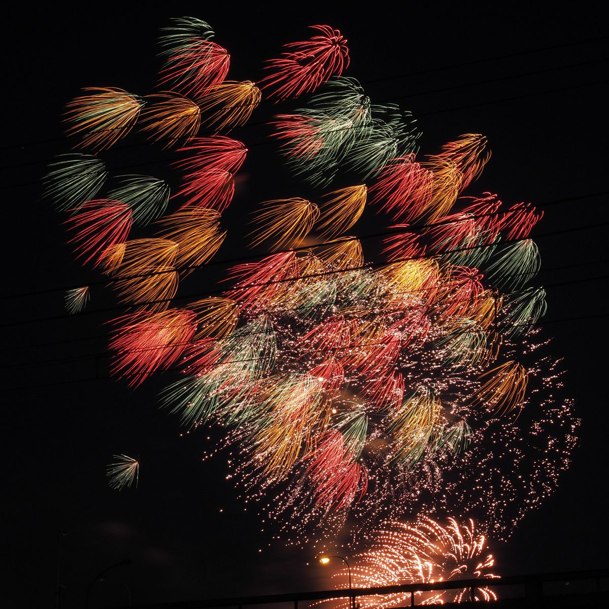 注目製品レビュー ～OLYMPUS M.ZUIKO DIGITAL LENS編～」⑤花火を撮影