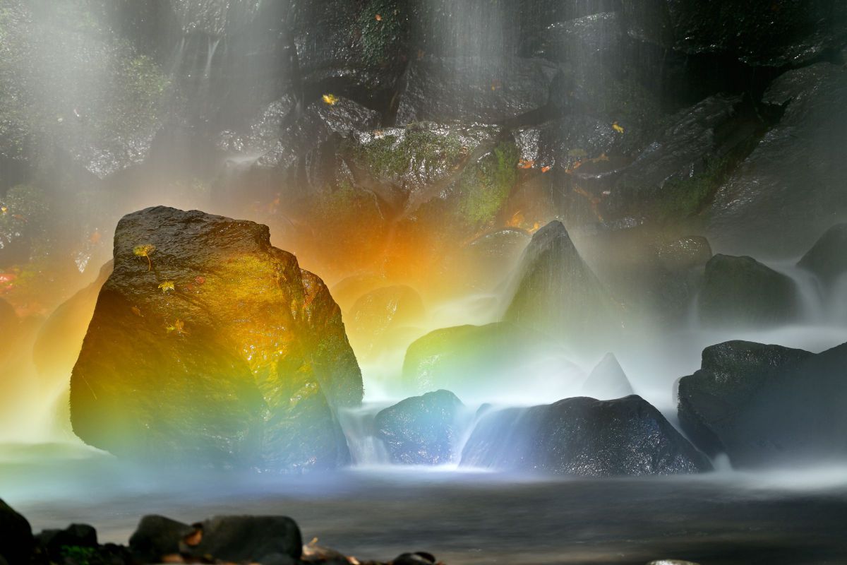 端渓 三淵渓谷カヌーツアー 伝説の秘境を目指す冒険アドベンチャー｜東北の