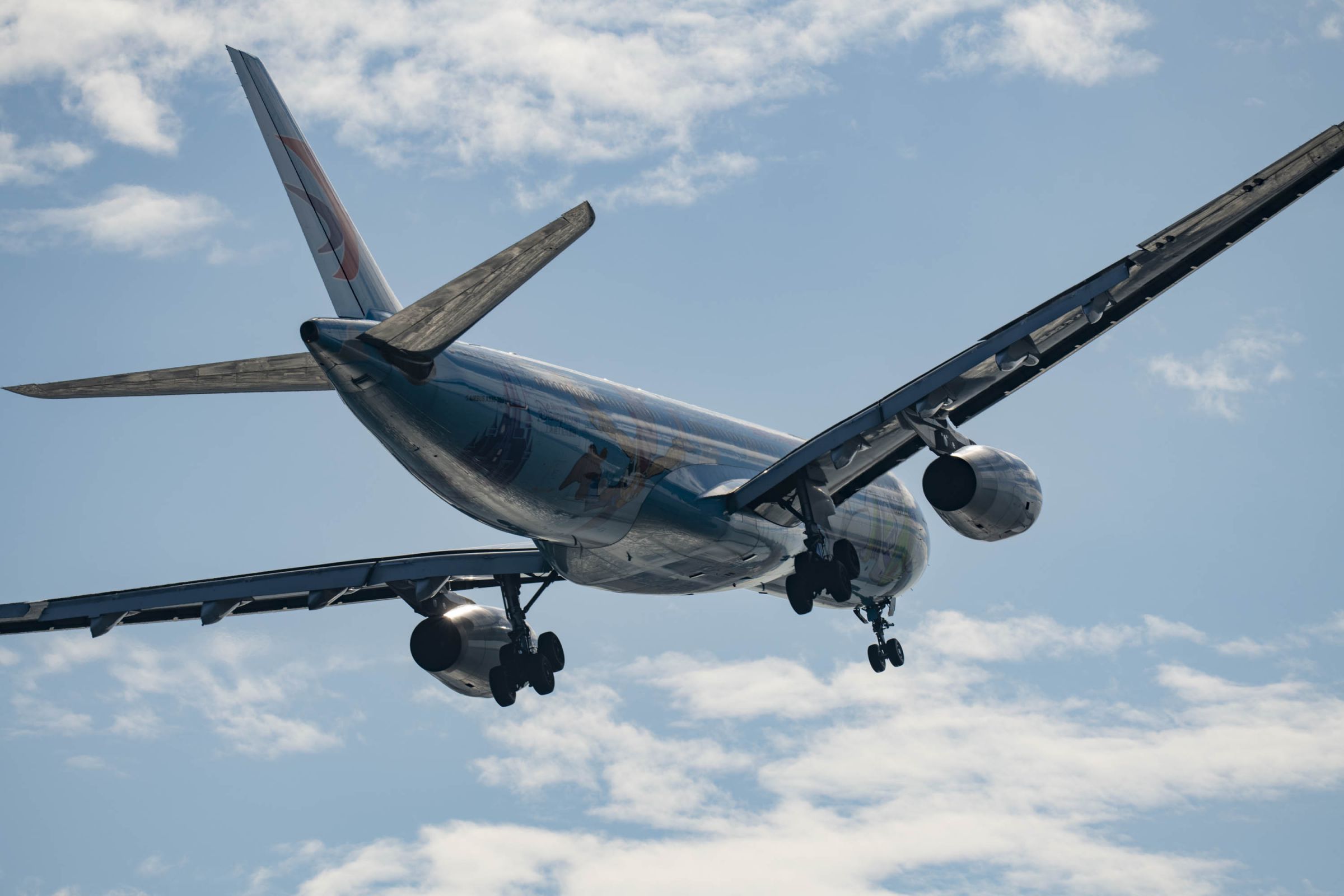 中国東方航空 トイストーリー塗装機 | GANREF