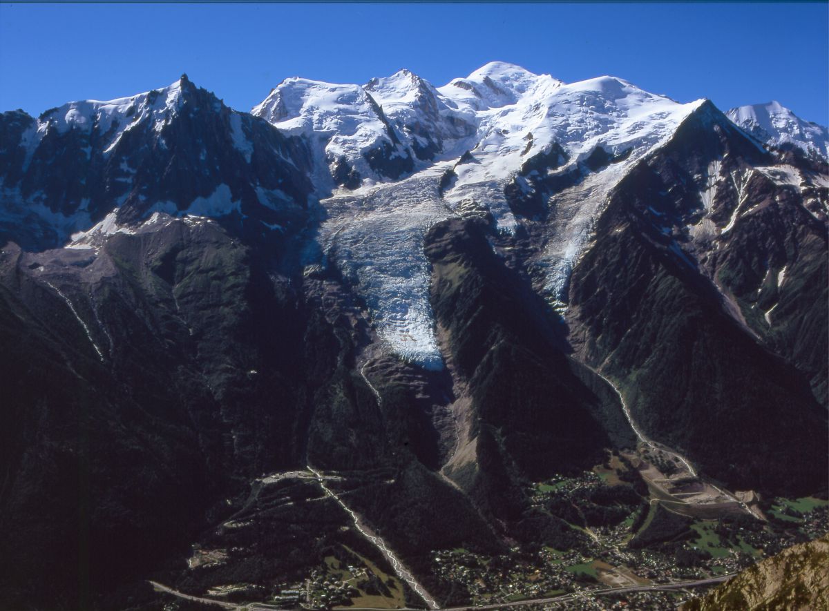 シャモニーの谷とモンブラン 自然 風景 山 Ganref