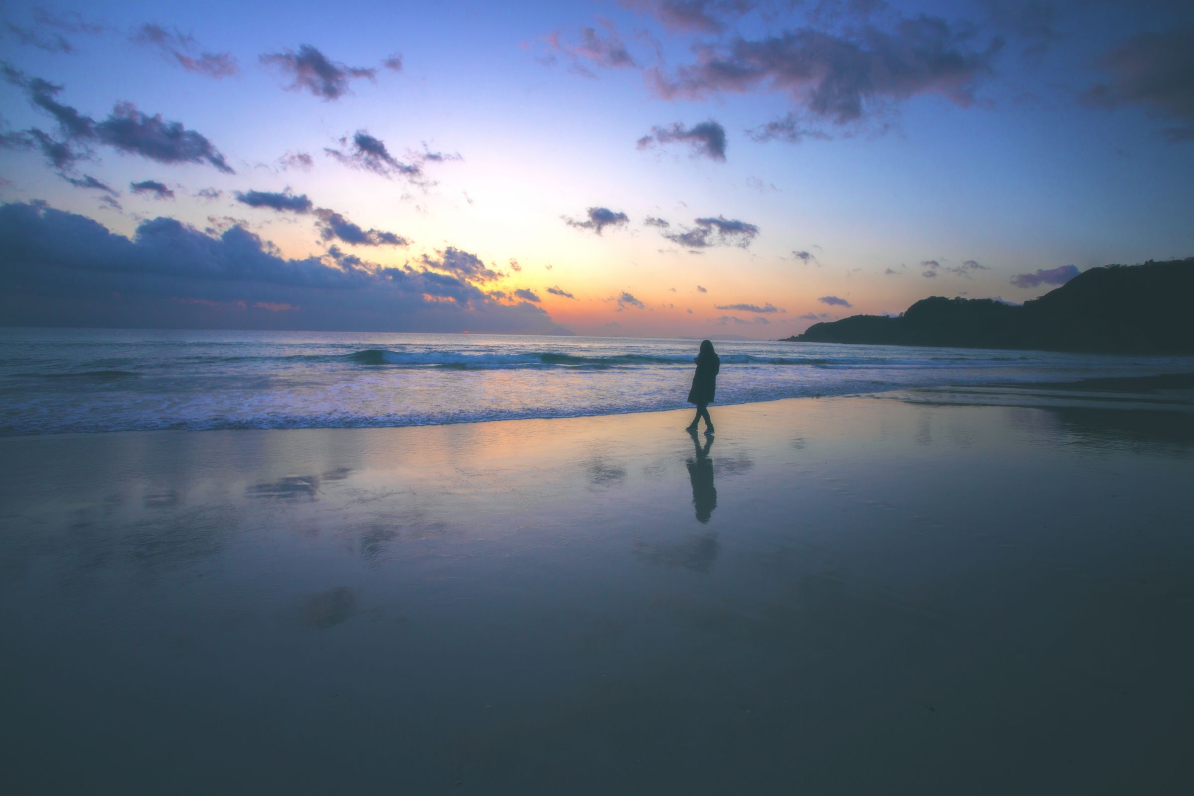 夜明けの浜辺 夜明けの海辺 | GANREF