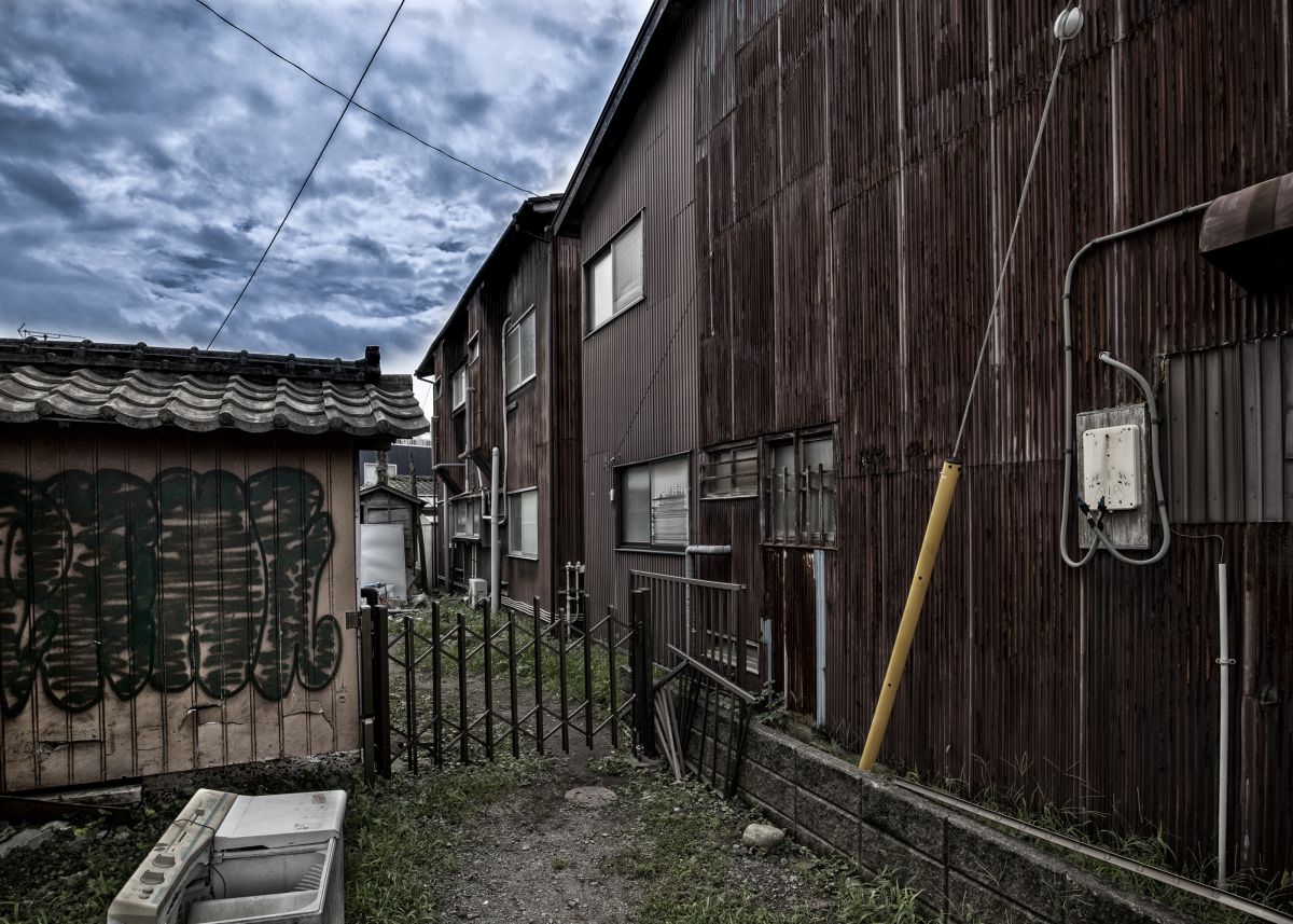 トタンの家 街並み 建物 住宅 Ganref