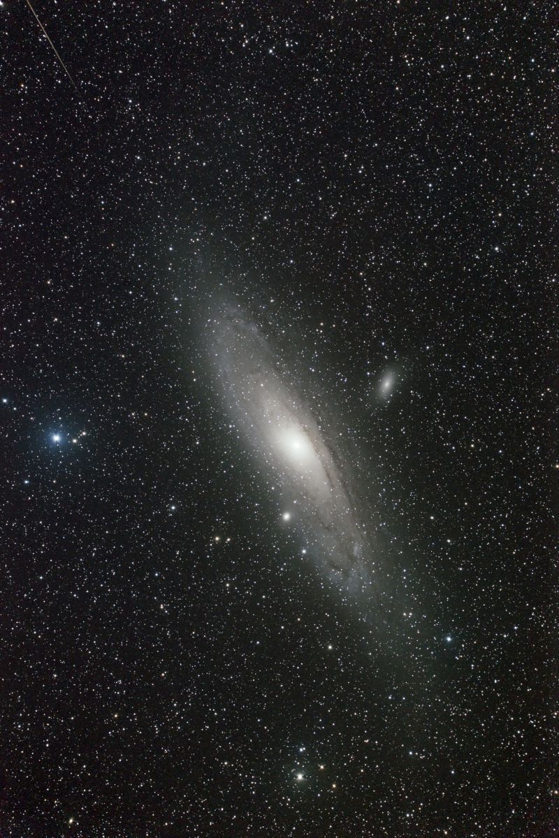 アンドロメダ銀河と流星 自然 風景 宇宙 天体 Ganref