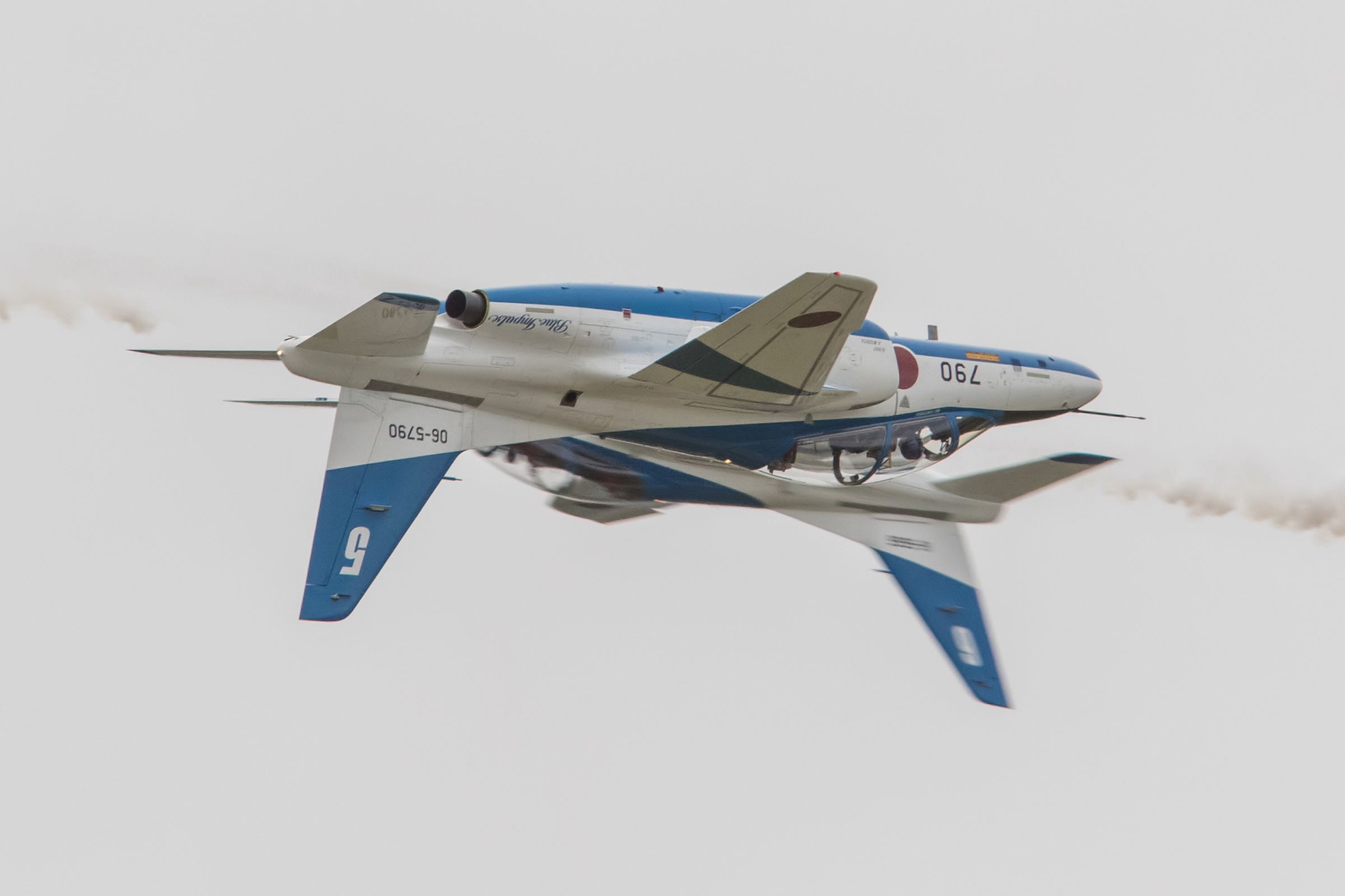 ブルー・インパルス 2枚 ブルーインパルス背面交差 | GANREF