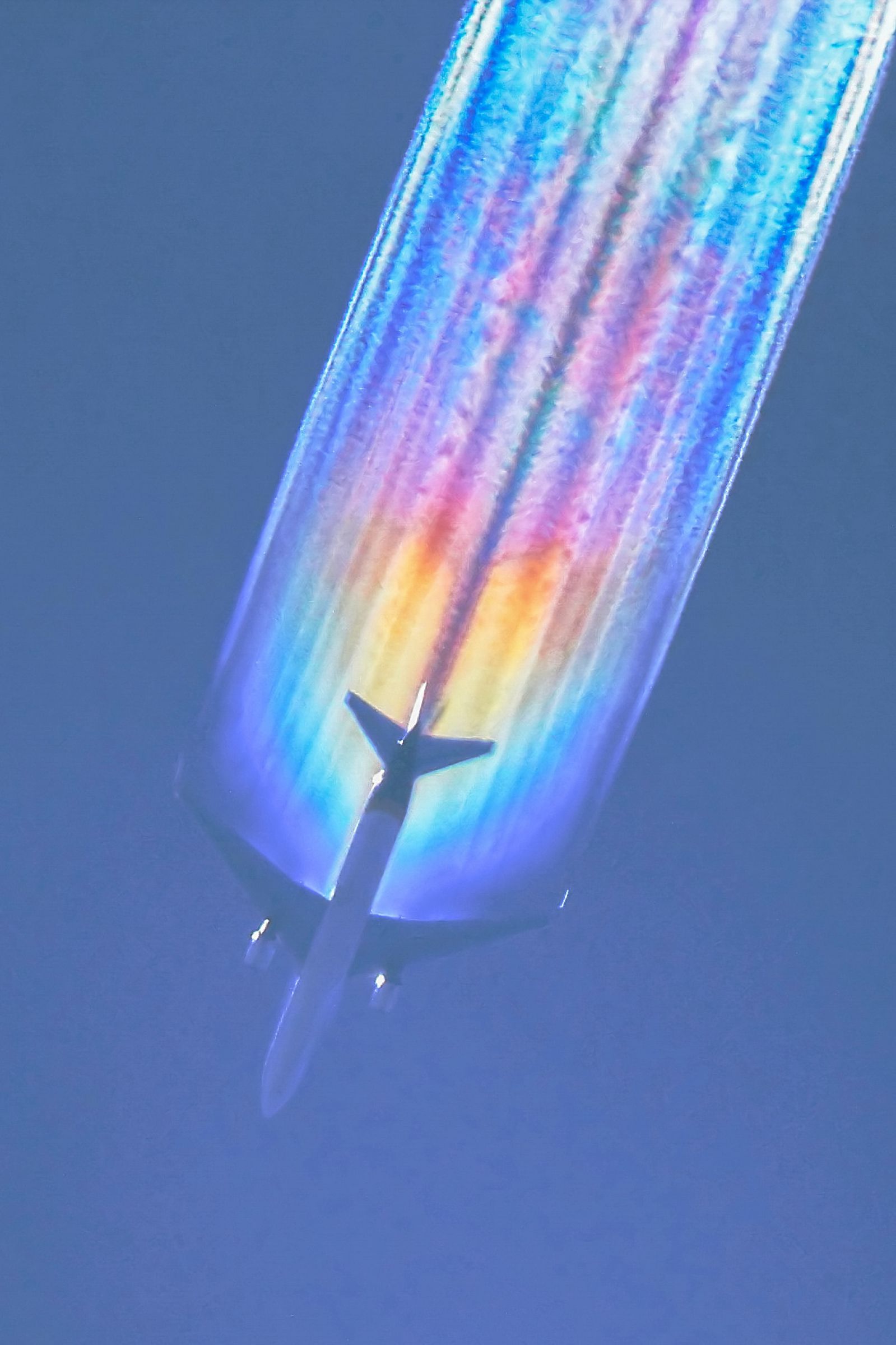 虹色飛行機雲 | GANREF