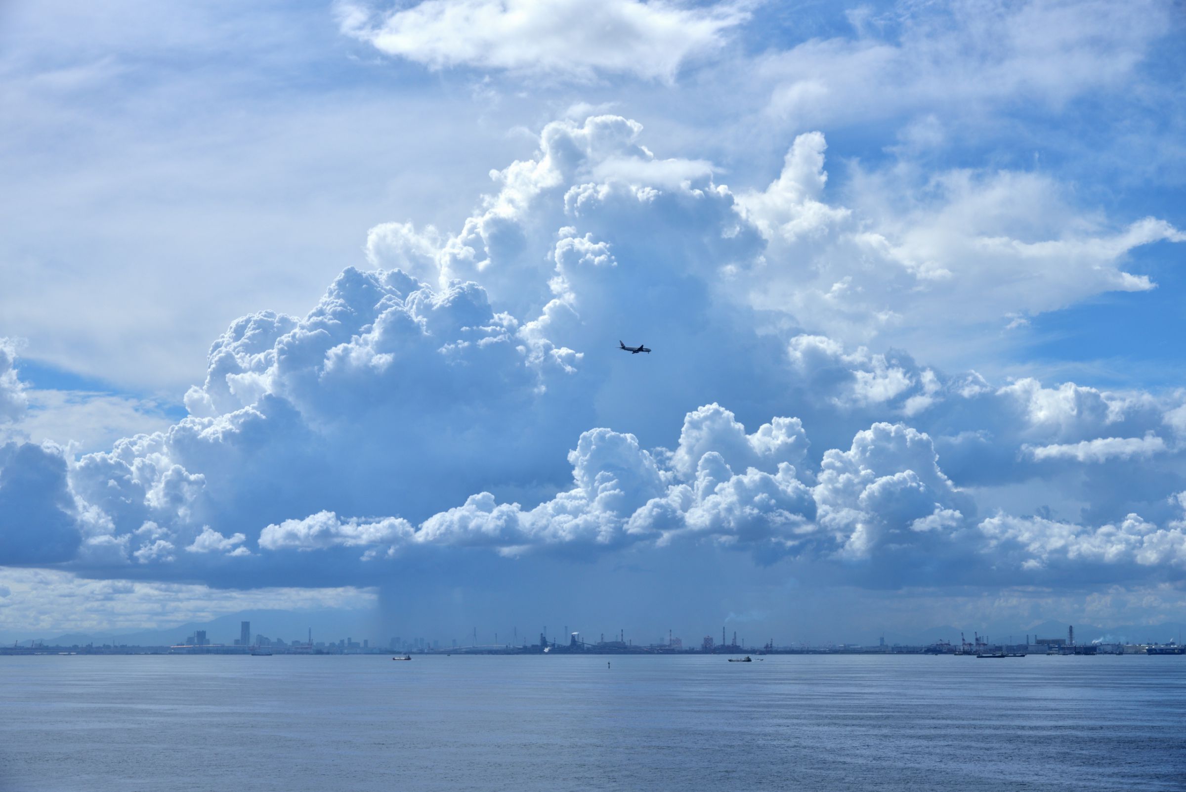 入道雲を横目に | GANREF