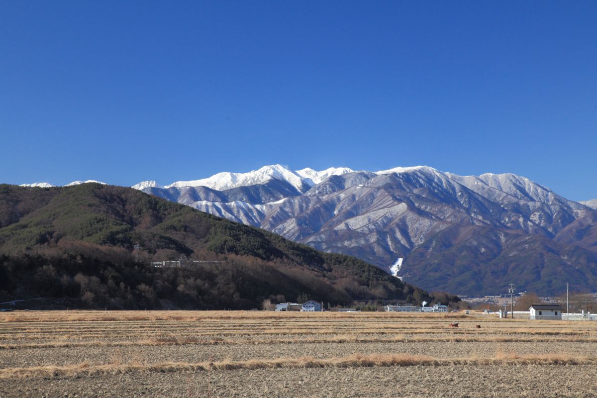 伊那市高遠町山田河原から中央アルプス木曽駒岳 自然 風景 山 Ganref
