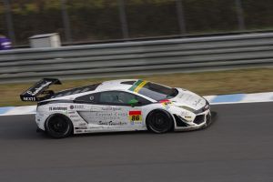 【専用】ランボルギーニ　クリスタル　置物 f5119eb4903160235266454b953c09