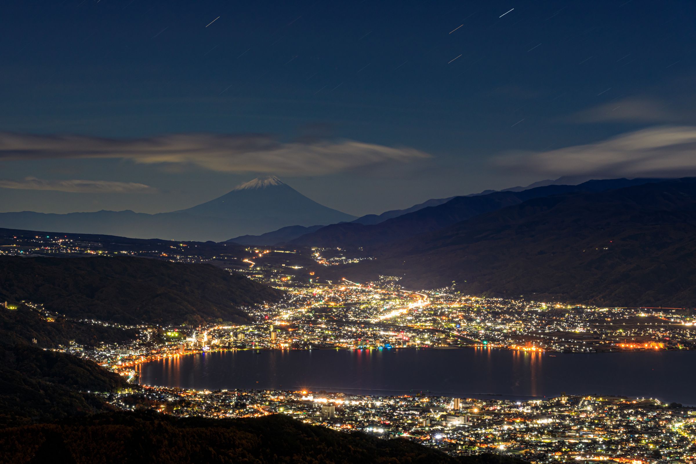 諏訪富士 富士山と諏訪湖の夜景 | GANREF