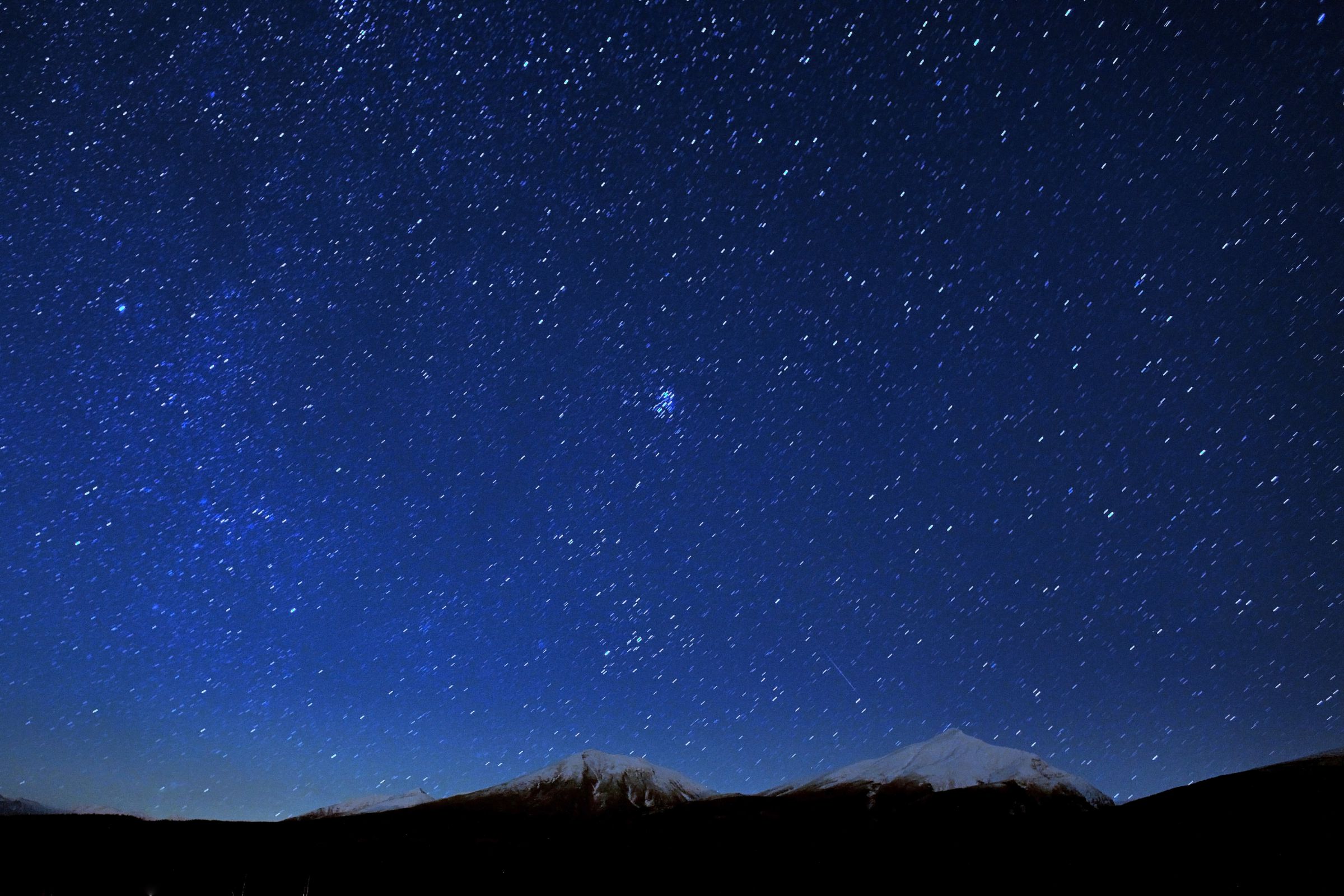 十勝連峰に星は流れて | GANREF
